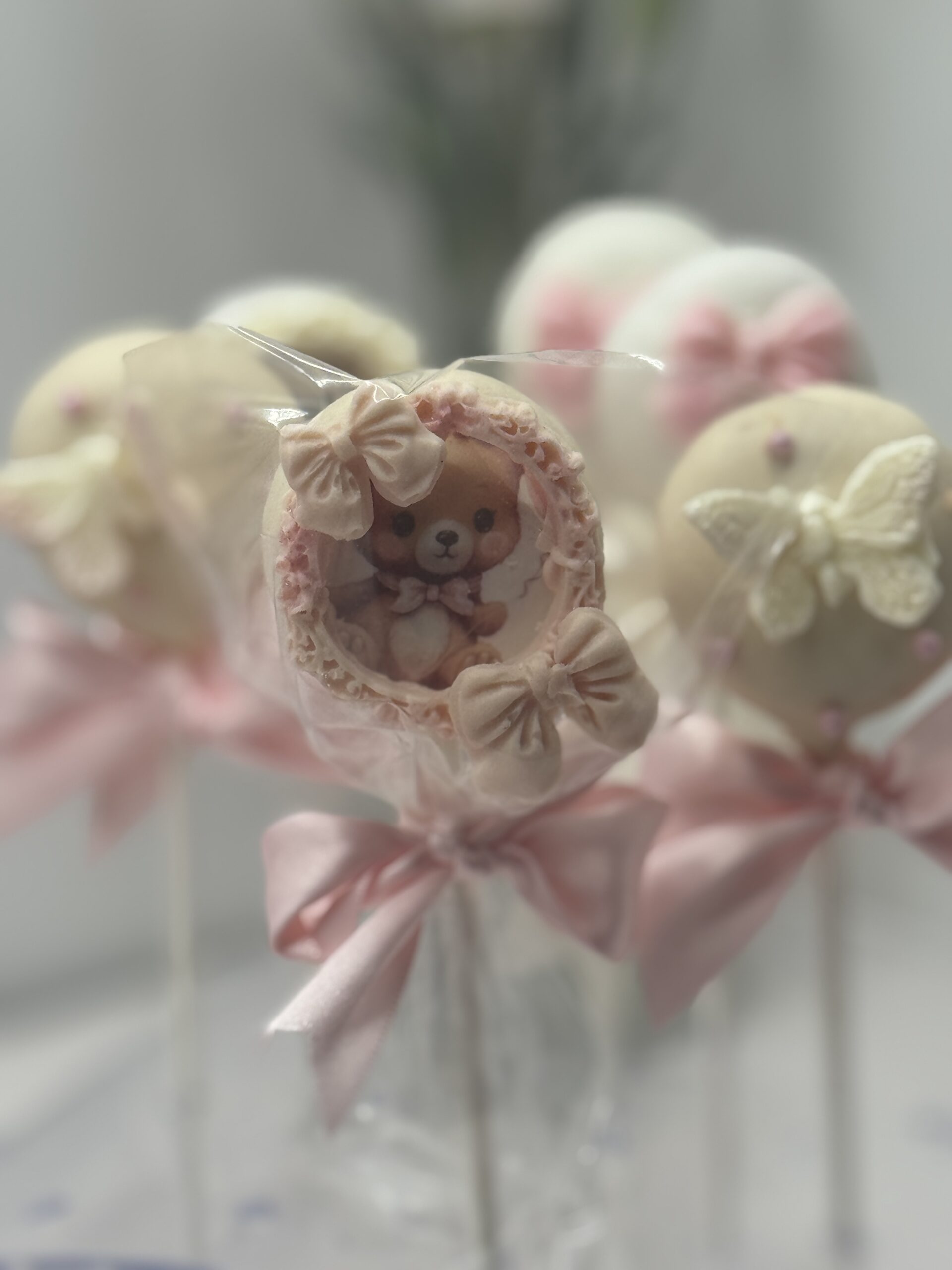 Baby Shower Teddy Cakesicles - Image 8